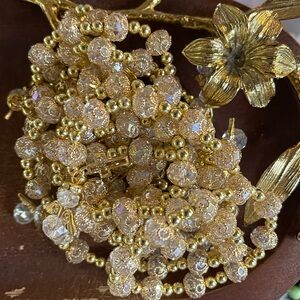 ✝️Gold and Crystal Beaded Bracelet in Cross & Angel Charm